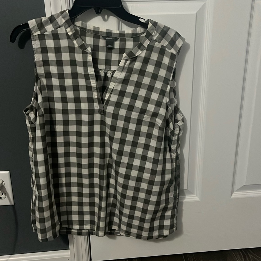 5 for $15 sale Eddie Bauer sleeveless top